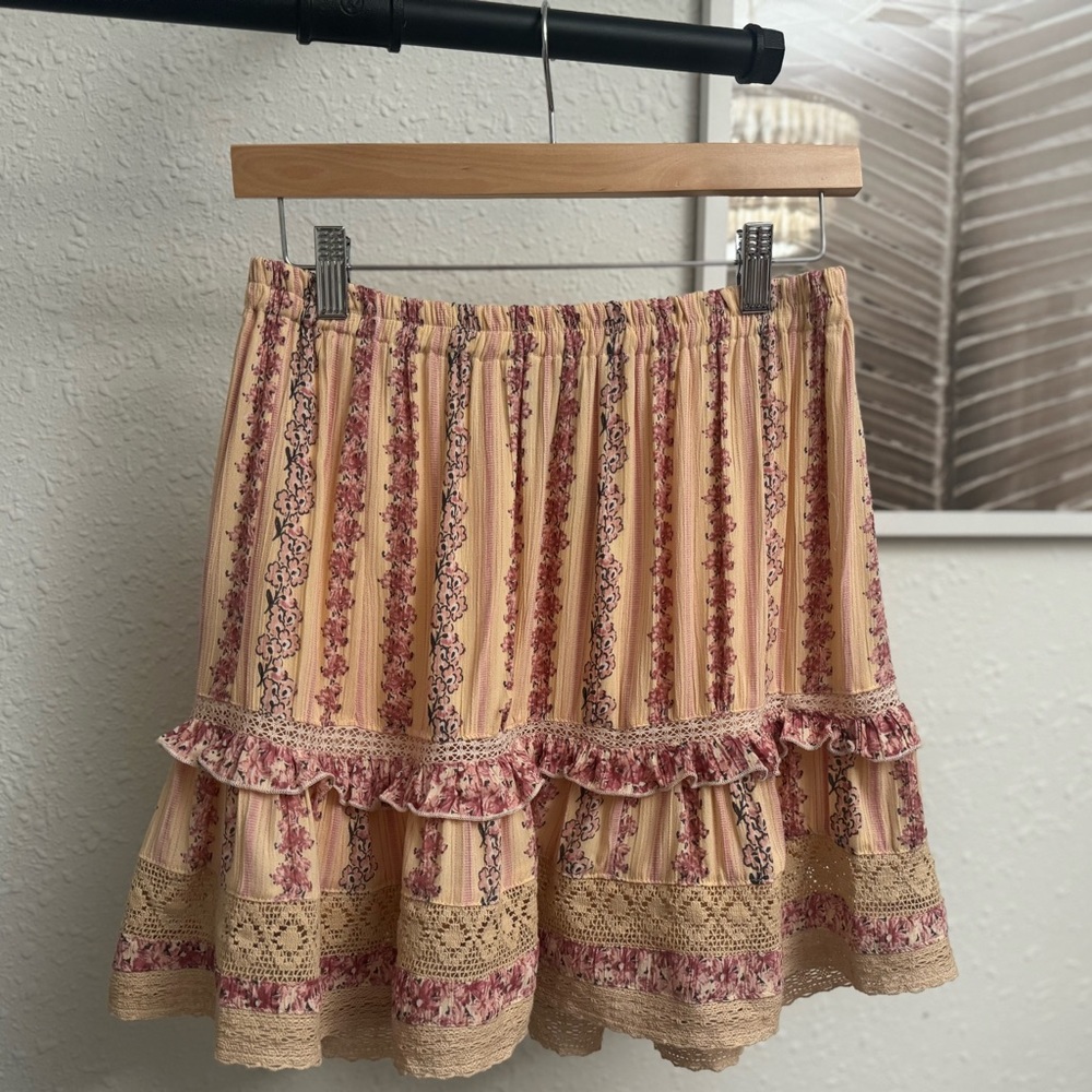 Angie Blush Floral Ruffle Skirt NWT